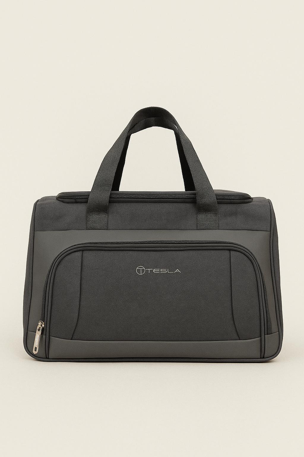 תיק נסיעות ועליה למטוס "20